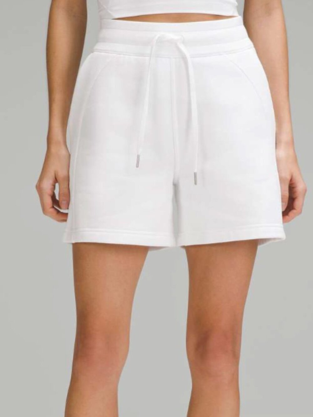 Lululemon Scuba High-Rise Short 5"